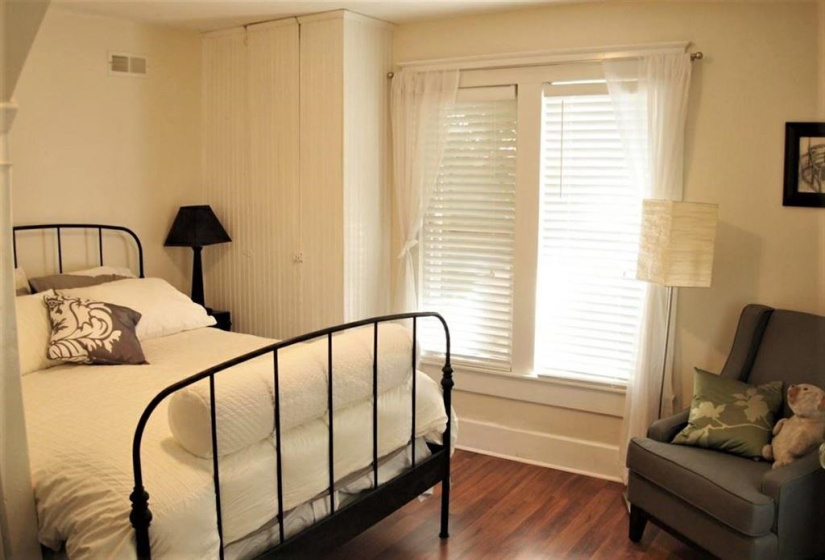 4 Bedrooms Bedrooms, ,2 BathroomsBathrooms,Residential,Single Family,Main,1,123067