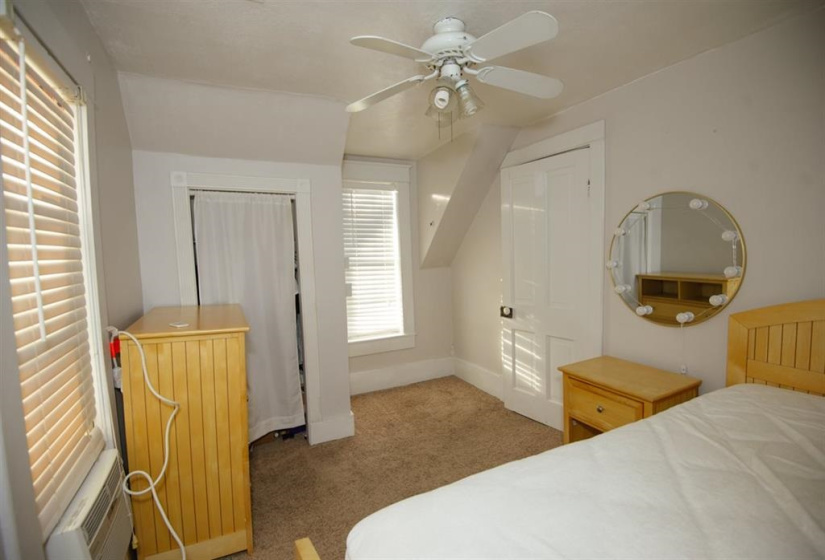 4 Bedrooms Bedrooms, ,2 BathroomsBathrooms,Residential,Single Family,Main,1,123067