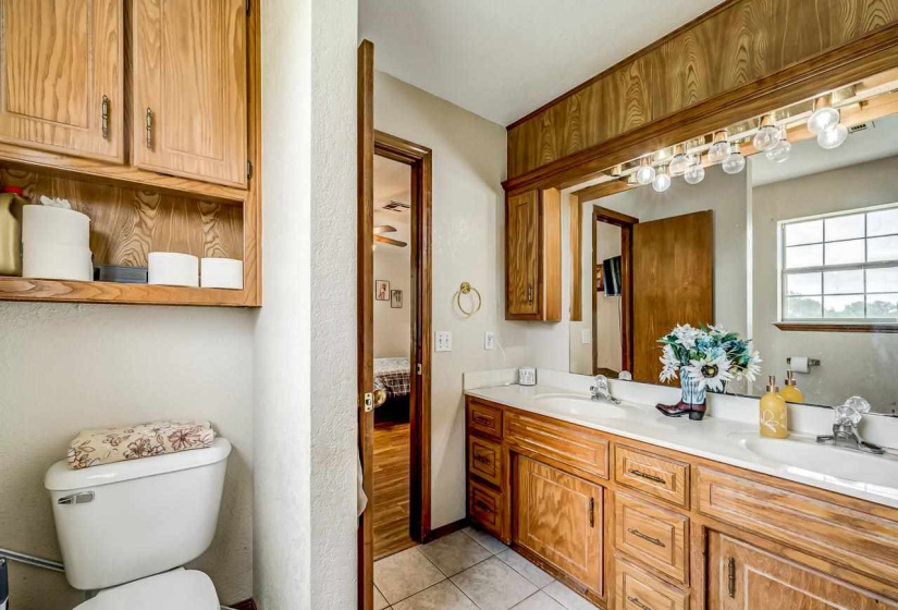 3 Bedrooms Bedrooms, ,2 BathroomsBathrooms,Residential,Single Family,99,1,132169