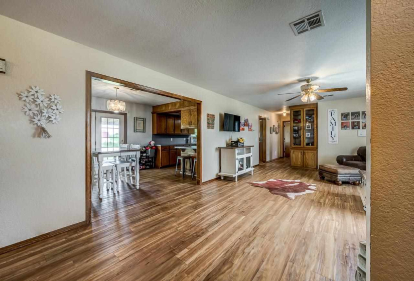 3 Bedrooms Bedrooms, ,2 BathroomsBathrooms,Residential,Single Family,99,1,132169
