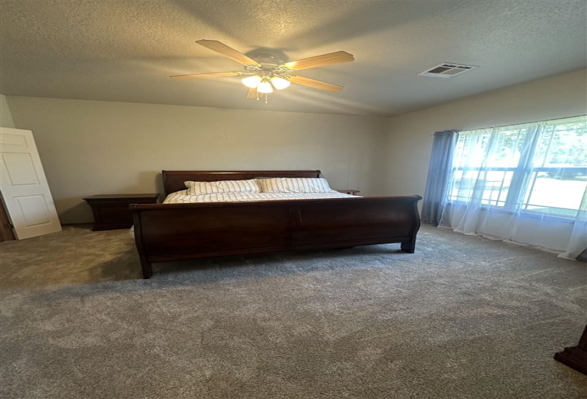 3 Bedrooms Bedrooms, ,2 BathroomsBathrooms,Residential,Single Family,122nd,1,132171