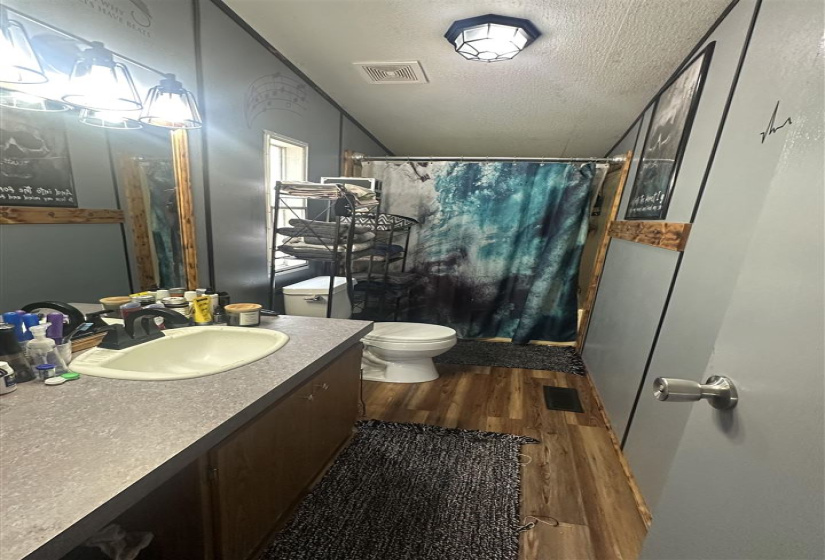 3 Bedrooms Bedrooms, ,2 BathroomsBathrooms,Residential,Mobile/manufactured Home,Oak Forrest,1,132173