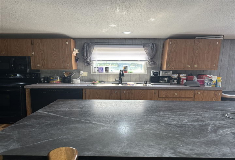 3 Bedrooms Bedrooms, ,2 BathroomsBathrooms,Residential,Mobile/manufactured Home,Oak Forrest,1,132173