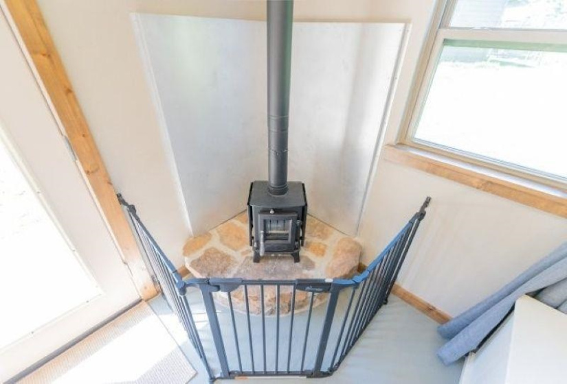 4 Bedrooms Bedrooms, ,2 BathroomsBathrooms,Residential,Single Family,Noble,1,132174