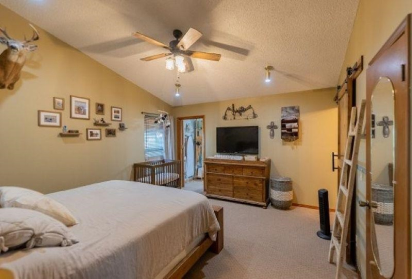 4 Bedrooms Bedrooms, ,2 BathroomsBathrooms,Residential,Single Family,Noble,1,132174