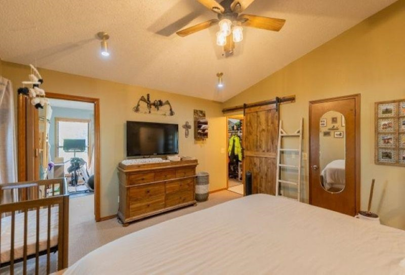 4 Bedrooms Bedrooms, ,2 BathroomsBathrooms,Residential,Single Family,Noble,1,132174