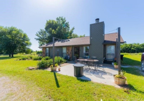 4 Bedrooms Bedrooms, ,2 BathroomsBathrooms,Residential,Single Family,Noble,1,132174