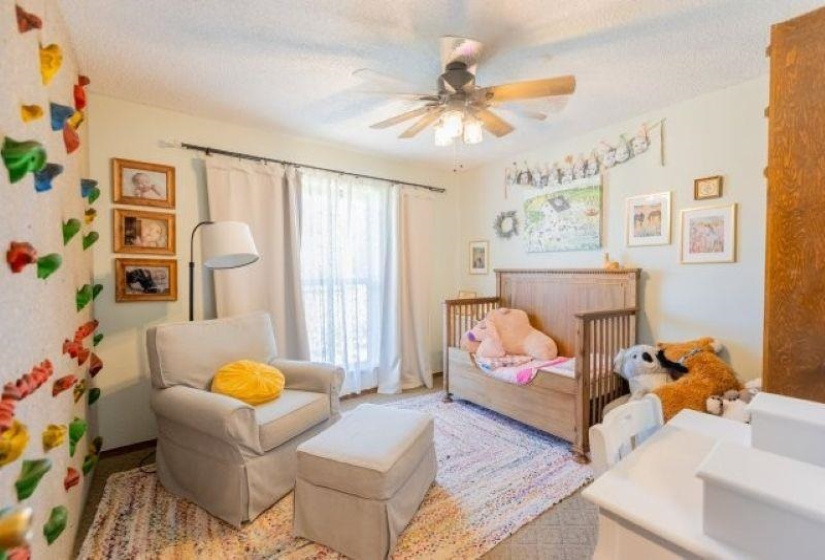 4 Bedrooms Bedrooms, ,2 BathroomsBathrooms,Residential,Single Family,Noble,1,132174