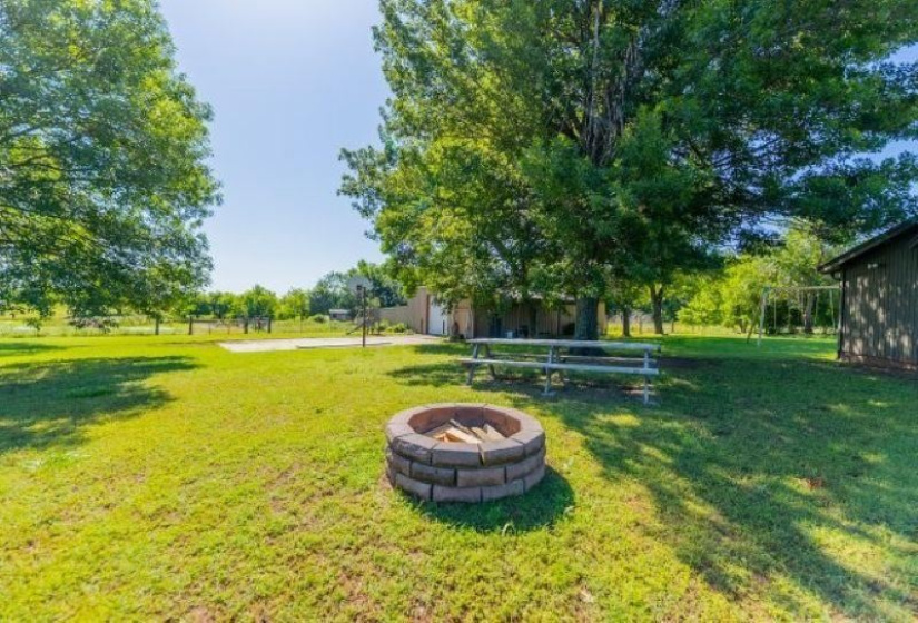 4 Bedrooms Bedrooms, ,2 BathroomsBathrooms,Residential,Single Family,Noble,1,132174