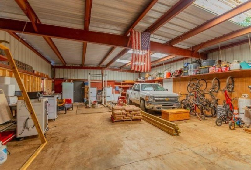 4 Bedrooms Bedrooms, ,2 BathroomsBathrooms,Residential,Single Family,Noble,1,132174