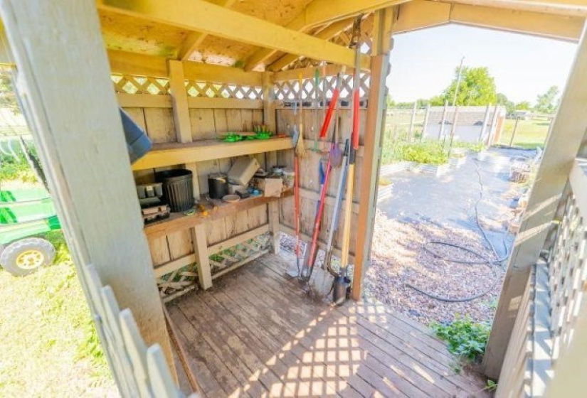 4 Bedrooms Bedrooms, ,2 BathroomsBathrooms,Residential,Single Family,Noble,1,132174