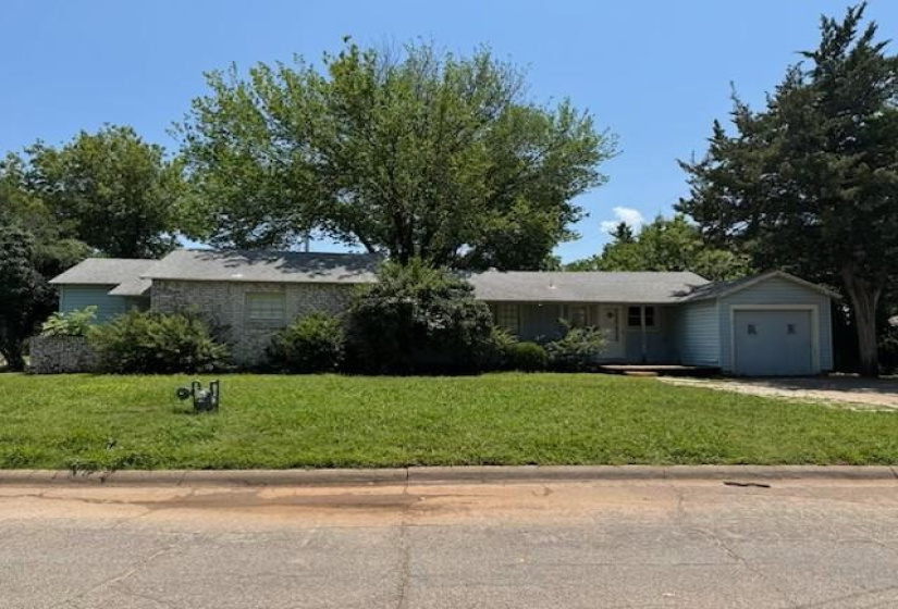 3 Bedrooms Bedrooms, ,2 BathroomsBathrooms,Residential,Single Family,Kings,1,132176