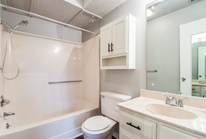 2 Bedrooms Bedrooms, ,2 BathroomsBathrooms,Residential,Single Family,Blair,1.5,132205
