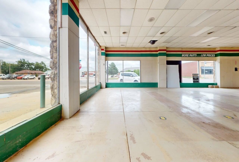 21 BathroomsBathrooms,Commercial/industrial,Commercial,7th,2,132223