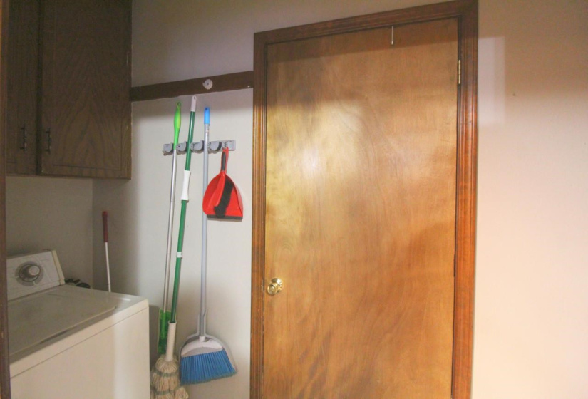 3 BathroomsBathrooms,Multi-family,Duplex,Hillside,1,131825