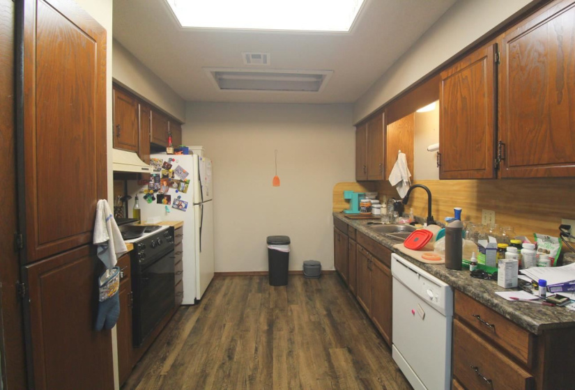 3 BathroomsBathrooms,Multi-family,Duplex,Hillside,1,131825