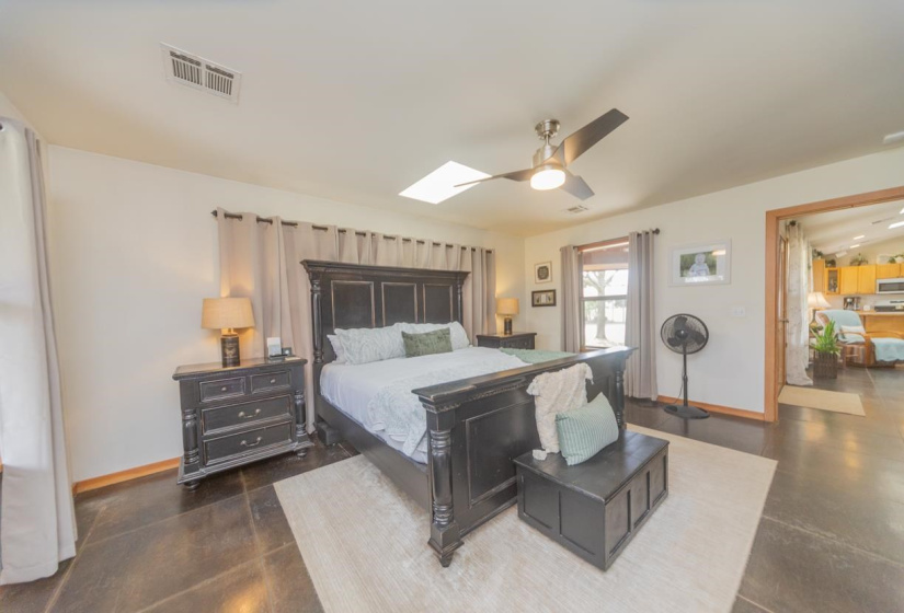3 Bedrooms Bedrooms, ,3 BathroomsBathrooms,Residential,Single Family,Amanda,1,132238