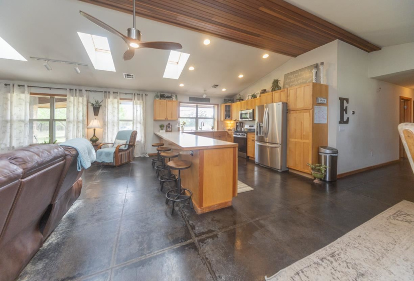 3 Bedrooms Bedrooms, ,3 BathroomsBathrooms,Residential,Single Family,Amanda,1,132238