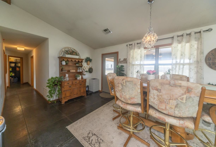 3 Bedrooms Bedrooms, ,3 BathroomsBathrooms,Residential,Single Family,Amanda,1,132238
