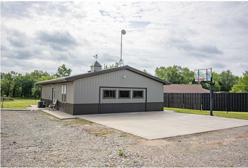 3 Bedrooms Bedrooms, 0 ,3 BathroomsBathrooms,Residential,Single Family,Amanda,1,132238