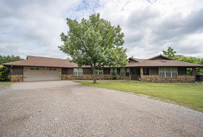 3 Bedrooms Bedrooms, ,3 BathroomsBathrooms,Residential,Single Family,Amanda,1,132238