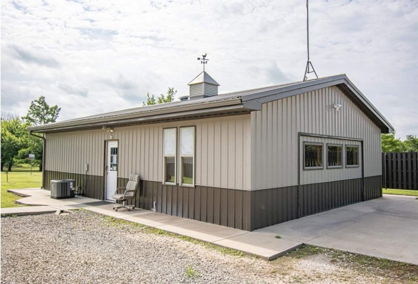3 Bedrooms Bedrooms, 0 ,3 BathroomsBathrooms,Residential,Single Family,Amanda,1,132238