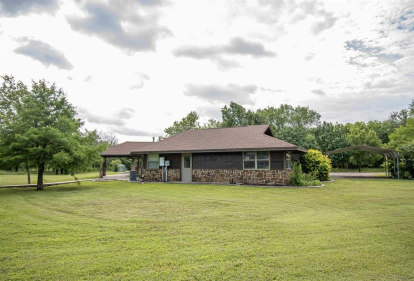 3 Bedrooms Bedrooms, ,3 BathroomsBathrooms,Residential,Single Family,Amanda,1,132238