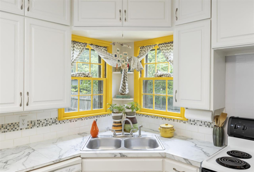 3 Bedrooms Bedrooms, ,2 BathroomsBathrooms,Residential,Single Family,Walnut,1.5,132242