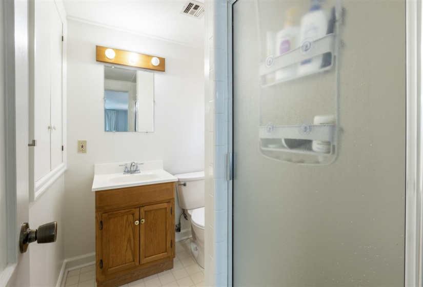 3 Bedrooms Bedrooms, ,2 BathroomsBathrooms,Residential,Single Family,Walnut,1.5,132242