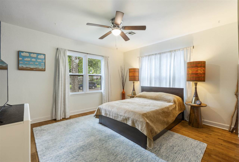 3 Bedrooms Bedrooms, ,2 BathroomsBathrooms,Residential,Single Family,Walnut,1.5,132242