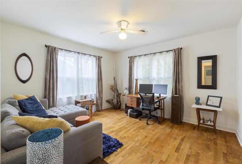 3 Bedrooms Bedrooms, ,2 BathroomsBathrooms,Residential,Single Family,Walnut,1.5,132242
