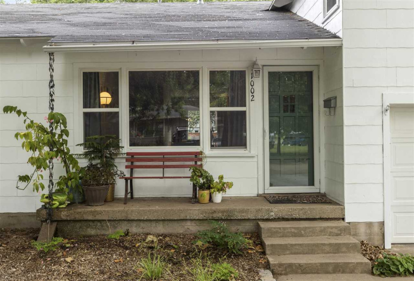 3 Bedrooms Bedrooms, ,2 BathroomsBathrooms,Residential,Single Family,Walnut,1.5,132242
