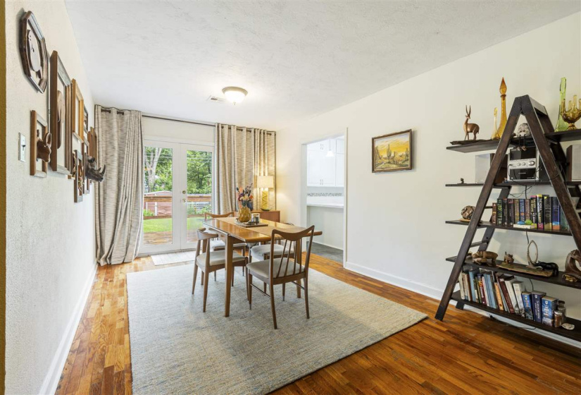3 Bedrooms Bedrooms, ,2 BathroomsBathrooms,Residential,Single Family,Walnut,1.5,132242