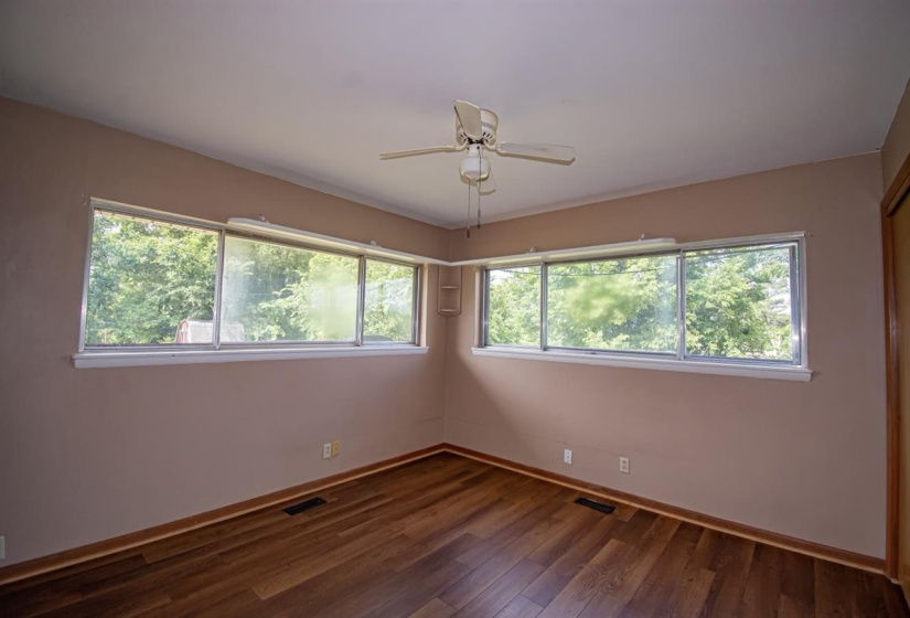 3 Bedrooms Bedrooms, ,2 BathroomsBathrooms,Residential,Single Family,McElroy,1,132245