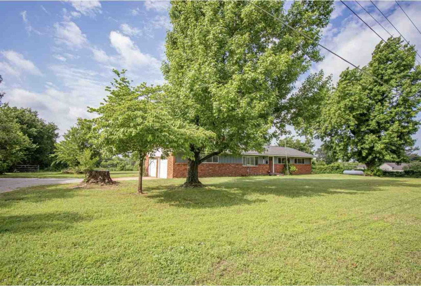 3 Bedrooms Bedrooms, ,2 BathroomsBathrooms,Residential,Single Family,McElroy,1,132245