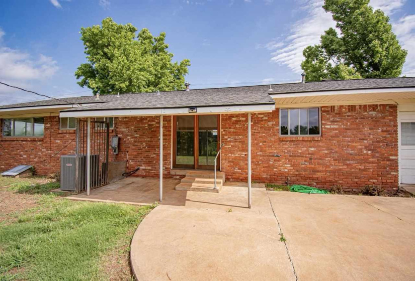 3 Bedrooms Bedrooms, ,2 BathroomsBathrooms,Residential,Single Family,McElroy,1,132245