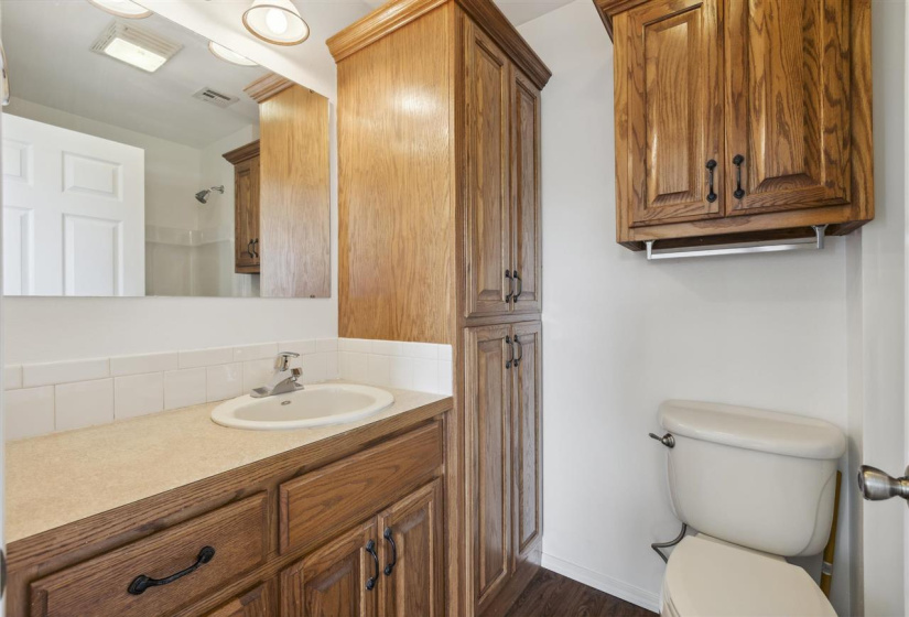 4 Bedrooms Bedrooms, ,2 BathroomsBathrooms,Residential,Single Family,Reeves Rd,1,132252