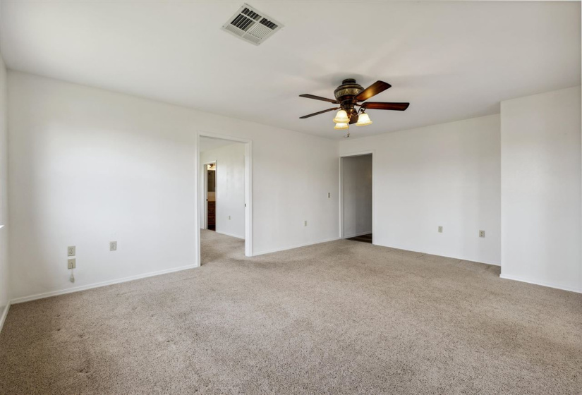 4 Bedrooms Bedrooms, ,2 BathroomsBathrooms,Residential,Single Family,Reeves Rd,1,132252