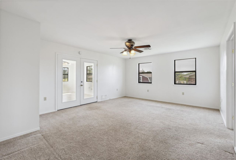 4 Bedrooms Bedrooms, ,2 BathroomsBathrooms,Residential,Single Family,Reeves Rd,1,132252