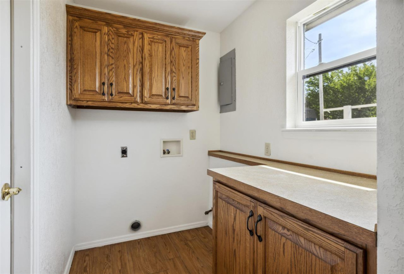 4 Bedrooms Bedrooms, ,2 BathroomsBathrooms,Residential,Single Family,Reeves Rd,1,132252