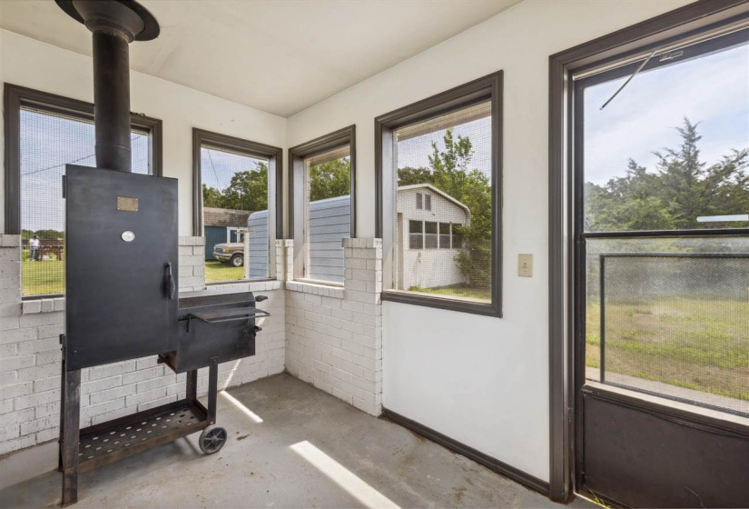 4 Bedrooms Bedrooms, ,2 BathroomsBathrooms,Residential,Single Family,Reeves Rd,1,132252
