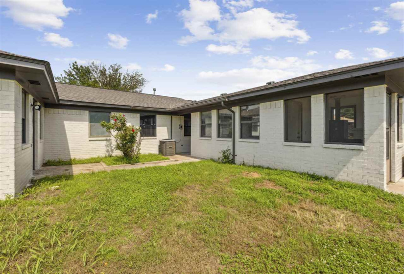 4 Bedrooms Bedrooms, ,2 BathroomsBathrooms,Residential,Single Family,Reeves Rd,1,132252