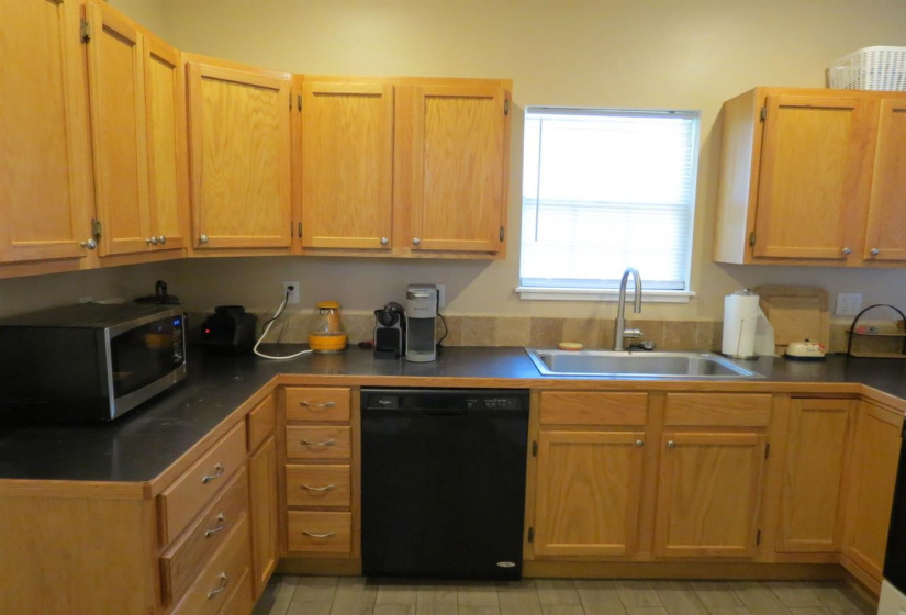 1 Bedroom Bedrooms, 0 ,1 BathroomBathrooms,Residential,Single Family,Lowry,1,132261