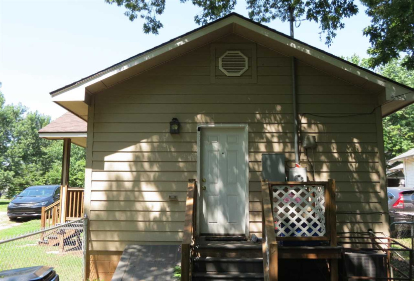 1 Bedroom Bedrooms, 0 ,1 BathroomBathrooms,Residential,Single Family,Lowry,1,132261