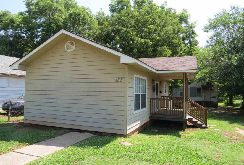 1 Bedroom Bedrooms, 0 ,1 BathroomBathrooms,Residential,Single Family,Lowry,1,132261
