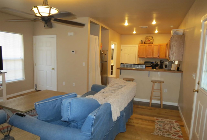 1 Bedroom Bedrooms, 0 ,1 BathroomBathrooms,Residential,Single Family,Lowry,1,132261