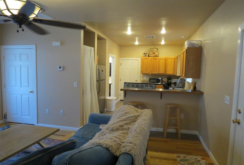 1 Bedroom Bedrooms, 0 ,1 BathroomBathrooms,Residential,Single Family,Lowry,1,132261