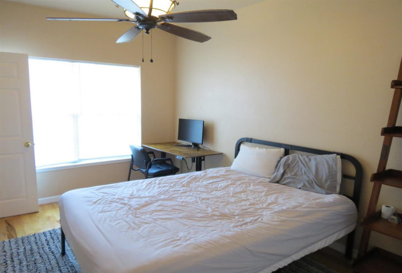 1 Bedroom Bedrooms, 0 ,1 BathroomBathrooms,Residential,Single Family,Lowry,1,132261