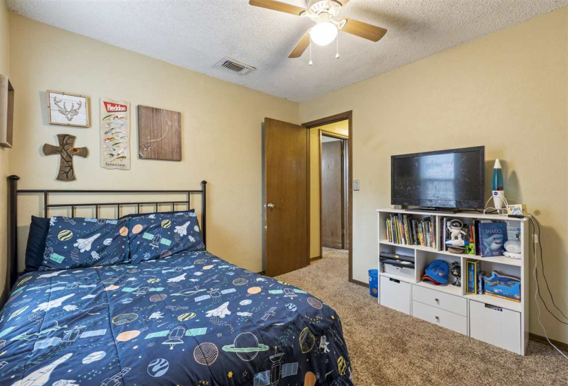3 Bedrooms Bedrooms, 0 ,1 BathroomBathrooms,Residential,Single Family,Brooke,1,132264
