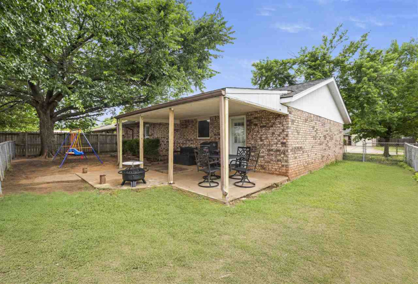 3 Bedrooms Bedrooms, 0 ,1 BathroomBathrooms,Residential,Single Family,Brooke,1,132264